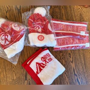 Rainier Beer Winter Accessories Set
